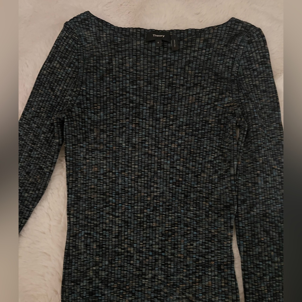 New Theory Ribbed Knit Top - Picture 3 of 5